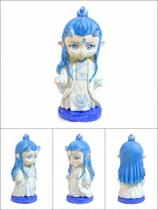 蓝发灵童摆件